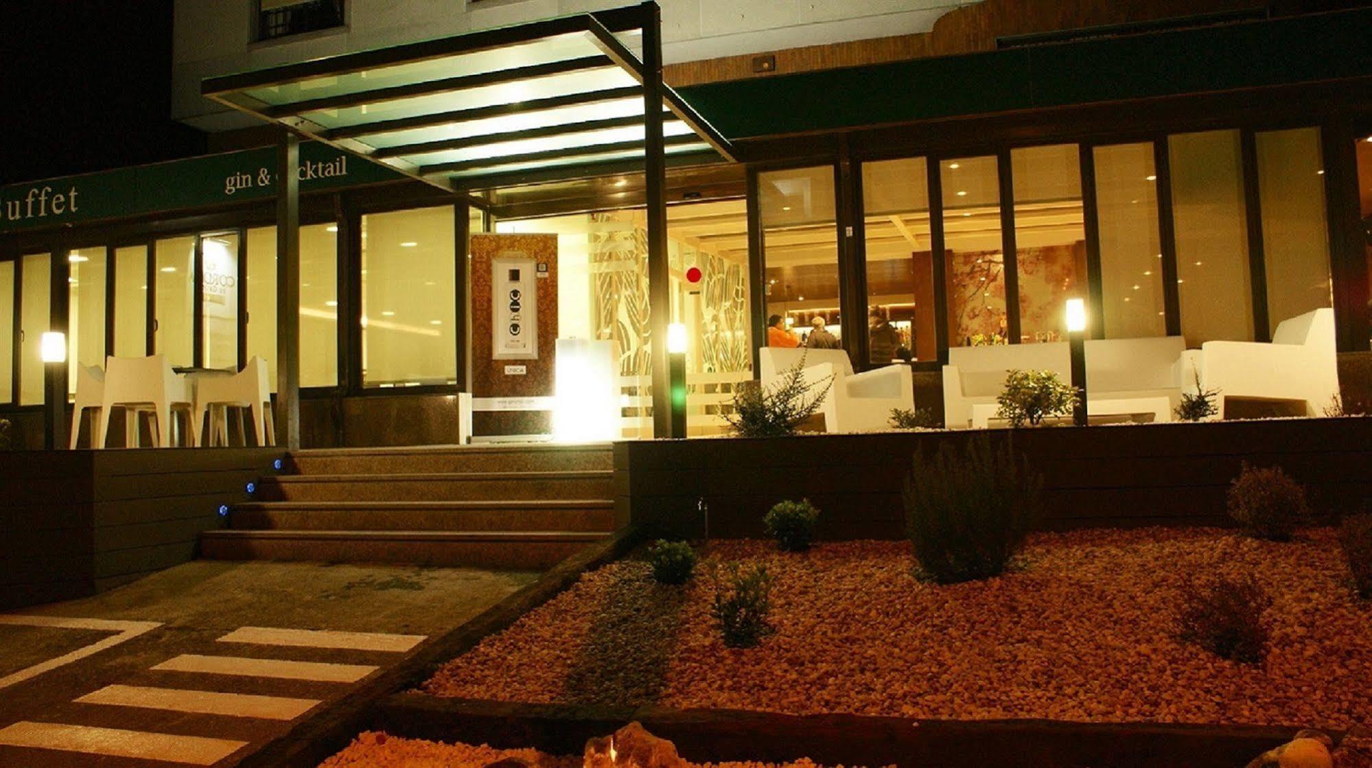 Hotel Corona De Galicia Valga Kültér fotó